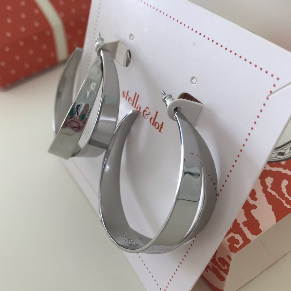 Stella & Dot earrings